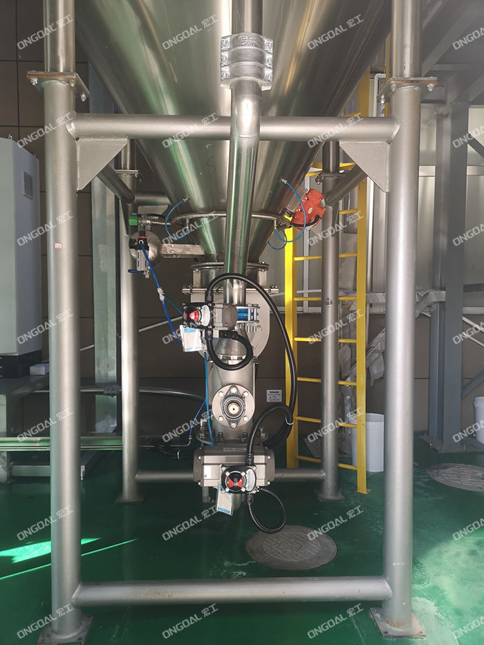 反應(yīng)釜粉體輸送
